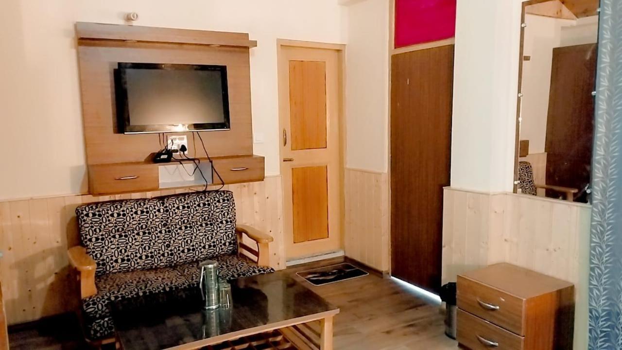 Hotel Seraj International مايالي المظهر الخارجي الصورة