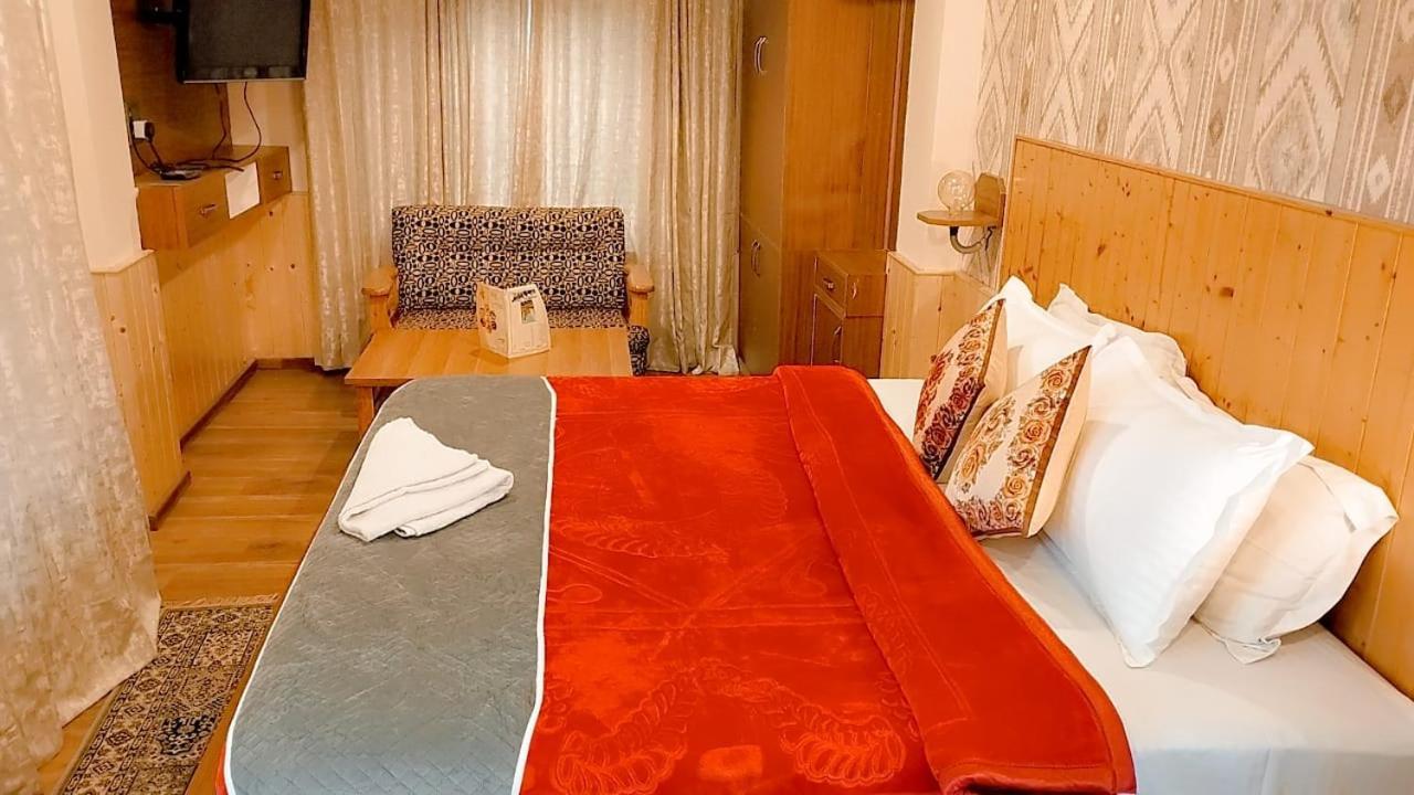 Hotel Seraj International مايالي المظهر الخارجي الصورة
