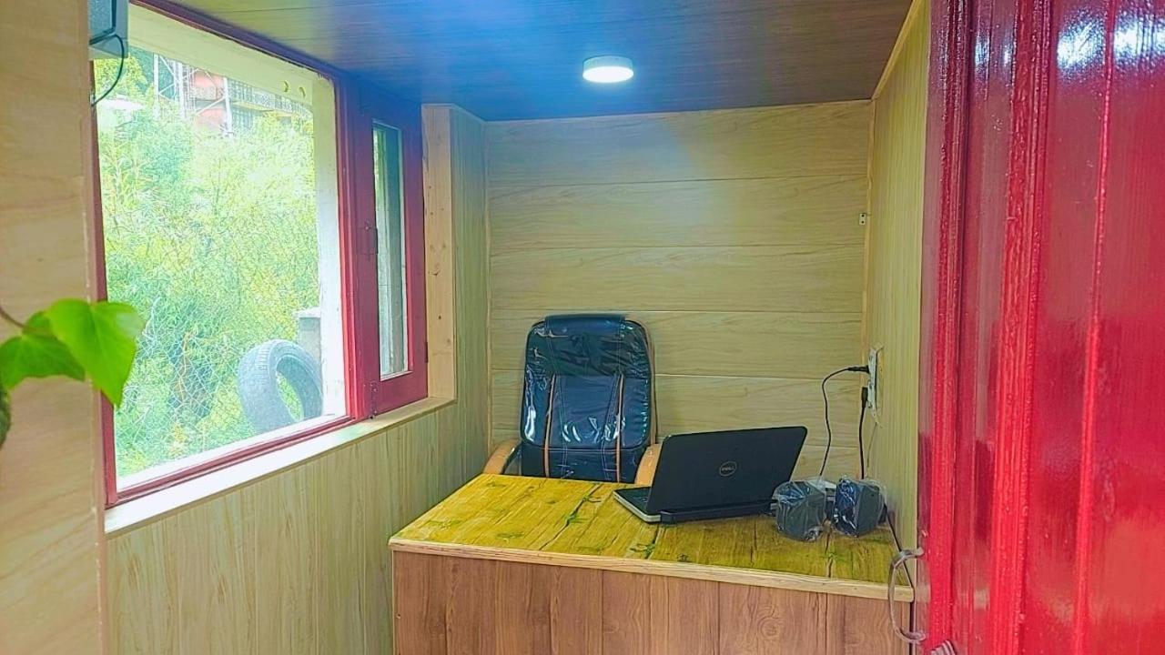 Hotel Seraj International مايالي المظهر الخارجي الصورة