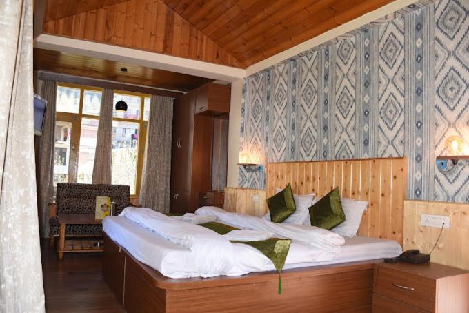 Hotel Seraj International مايالي المظهر الخارجي الصورة